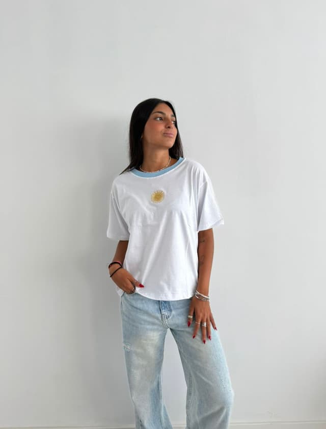 Remera sol de mayo