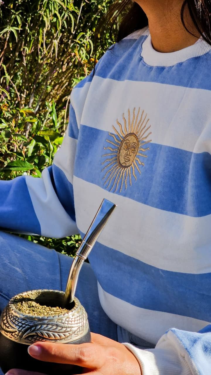 Buzo sol de mayo